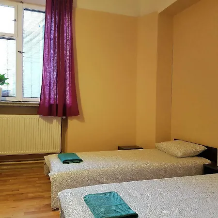 Libroom Habitación en casa particular Cracovia