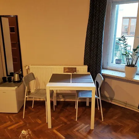 Libroom Homestay szállás *